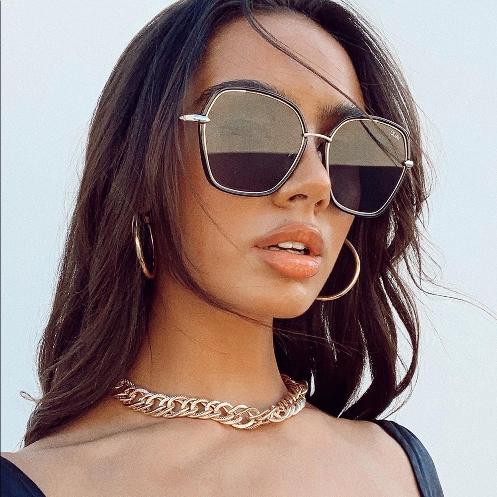 NWT VERVE in Black by Quay Australia